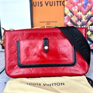 Louis Vuitton Red and black Vernis Pouch Crossbody with Strap and Dust Bag